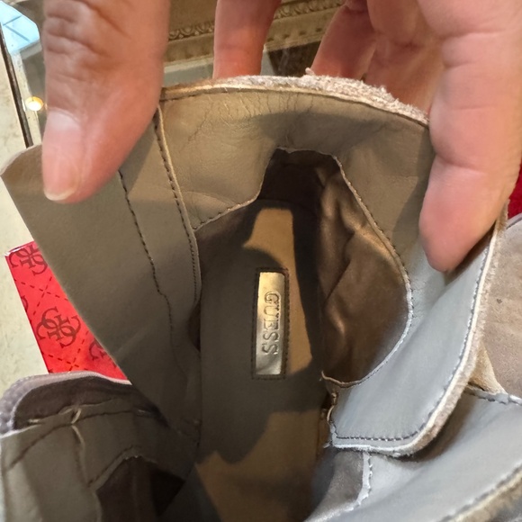 Women’s Guess Suede Camrin Bootie with Fringe Size 7 - Picture 5 of 7